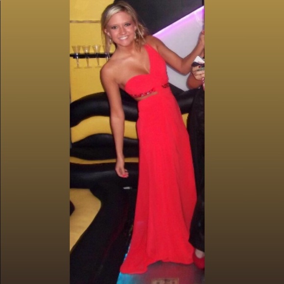 Dresses & Skirts - Coral Formal Dress